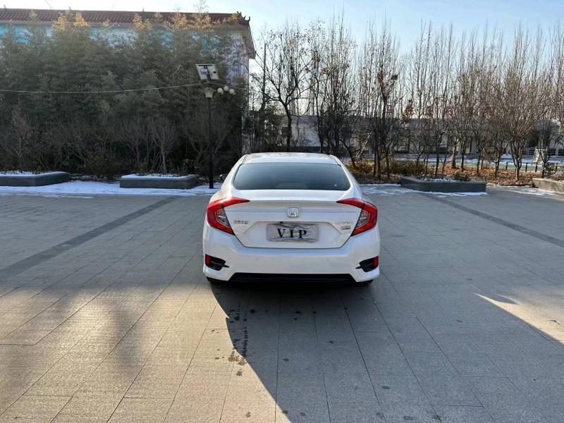 济南17年本田思域9