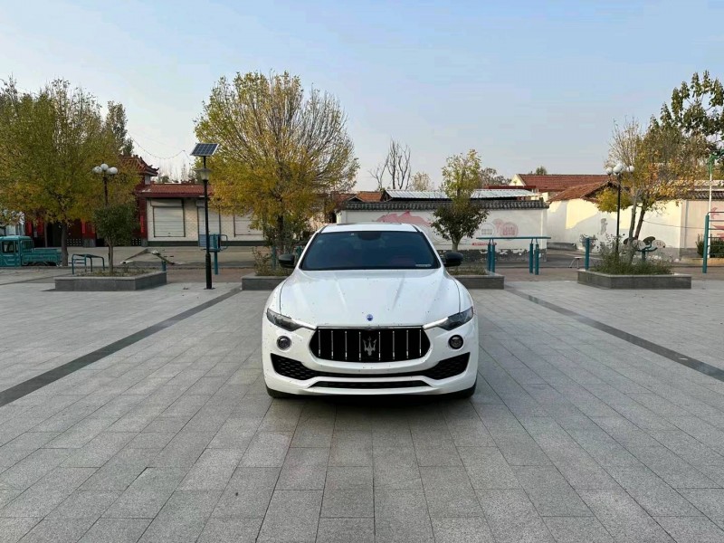济南17年玛莎拉蒂Levante1