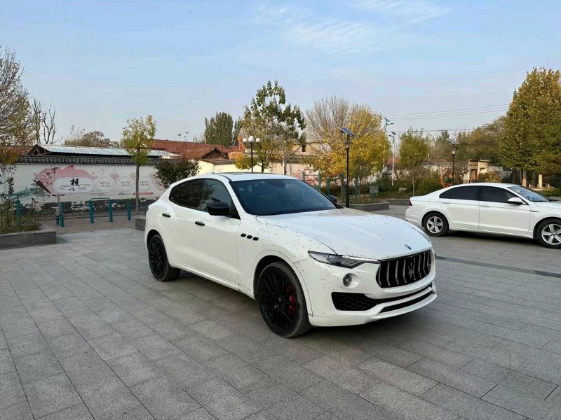 济南17年玛莎拉蒂Levante3