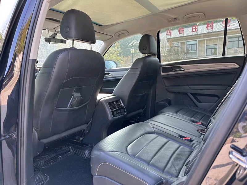 济南19年大众途昂6