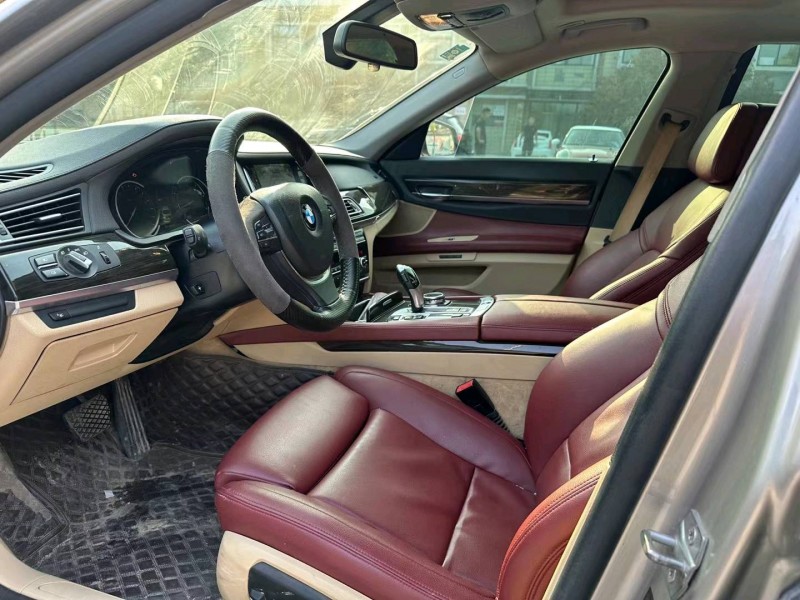 济南14年宝马7系4