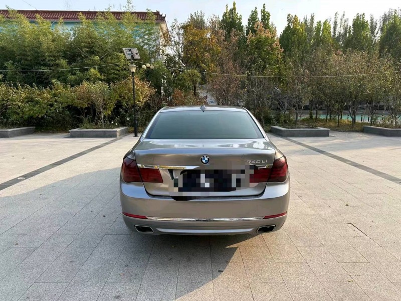 济南14年宝马7系9