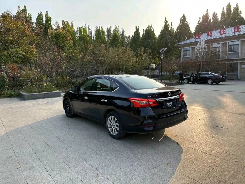 济南17年日产轩逸8