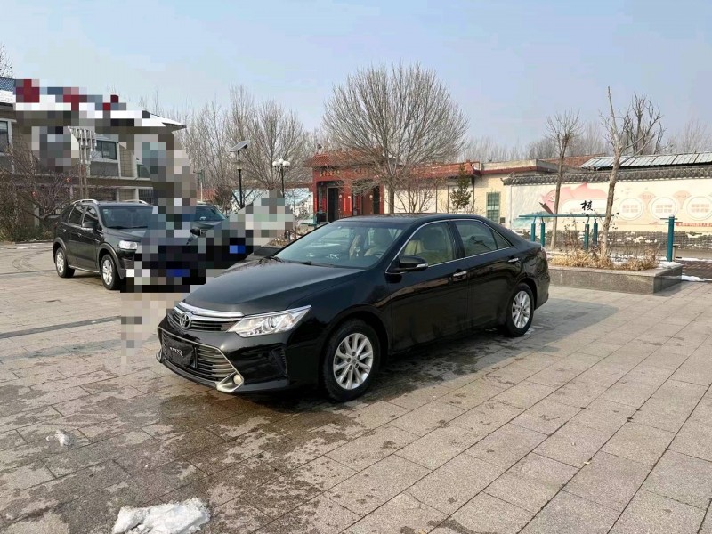 济南16年丰田凯美瑞2