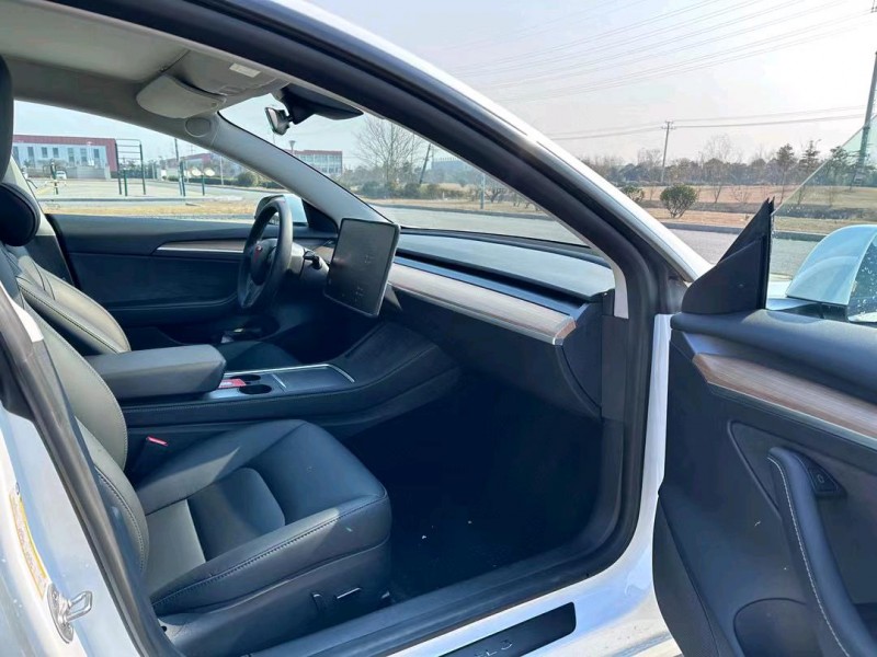 鹽城23年特斯拉MODEL 35