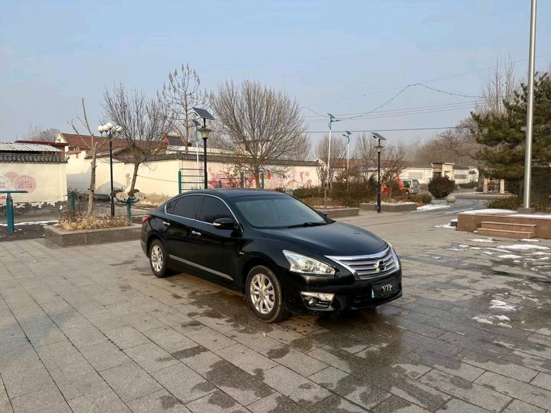 济南14年日产天籁3