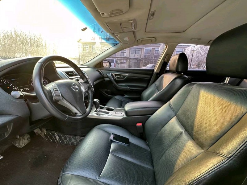 济南14年日产天籁4