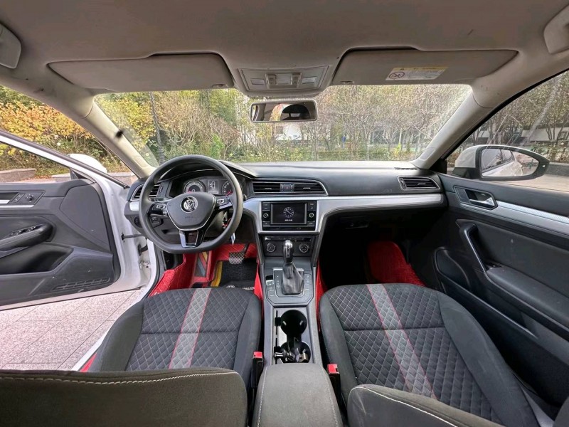 济南19年大众凌渡5