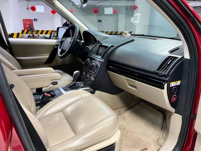 成都14年路虎神行者5