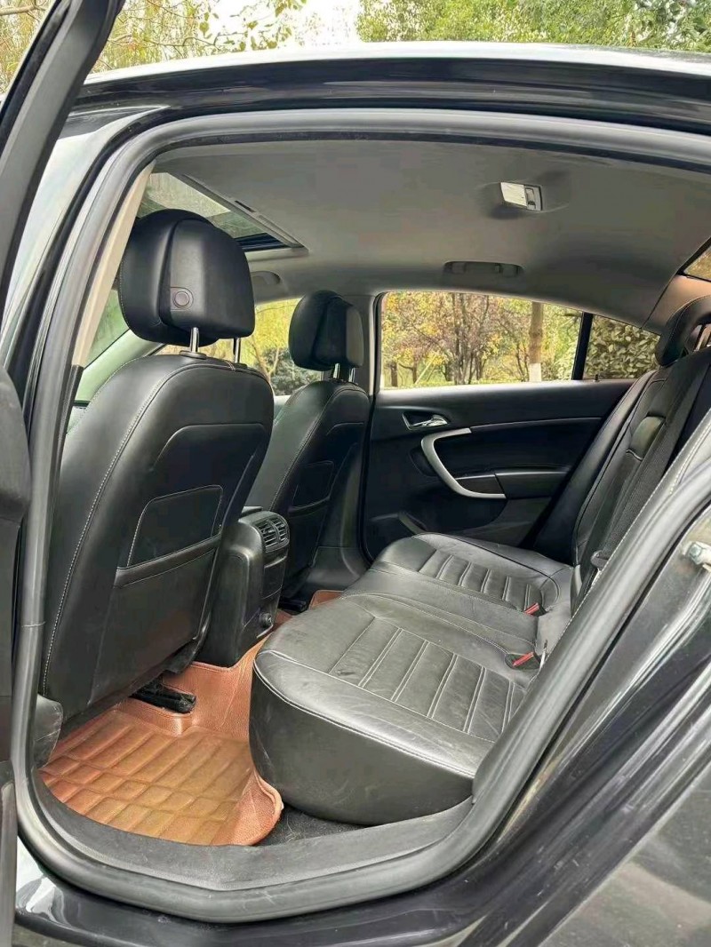 嘉兴14年别克君威5