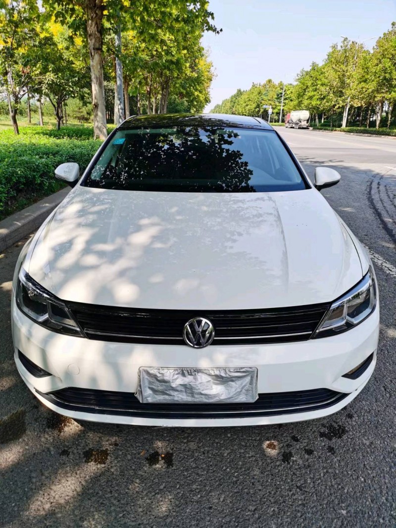 潍坊17年大众凌渡1