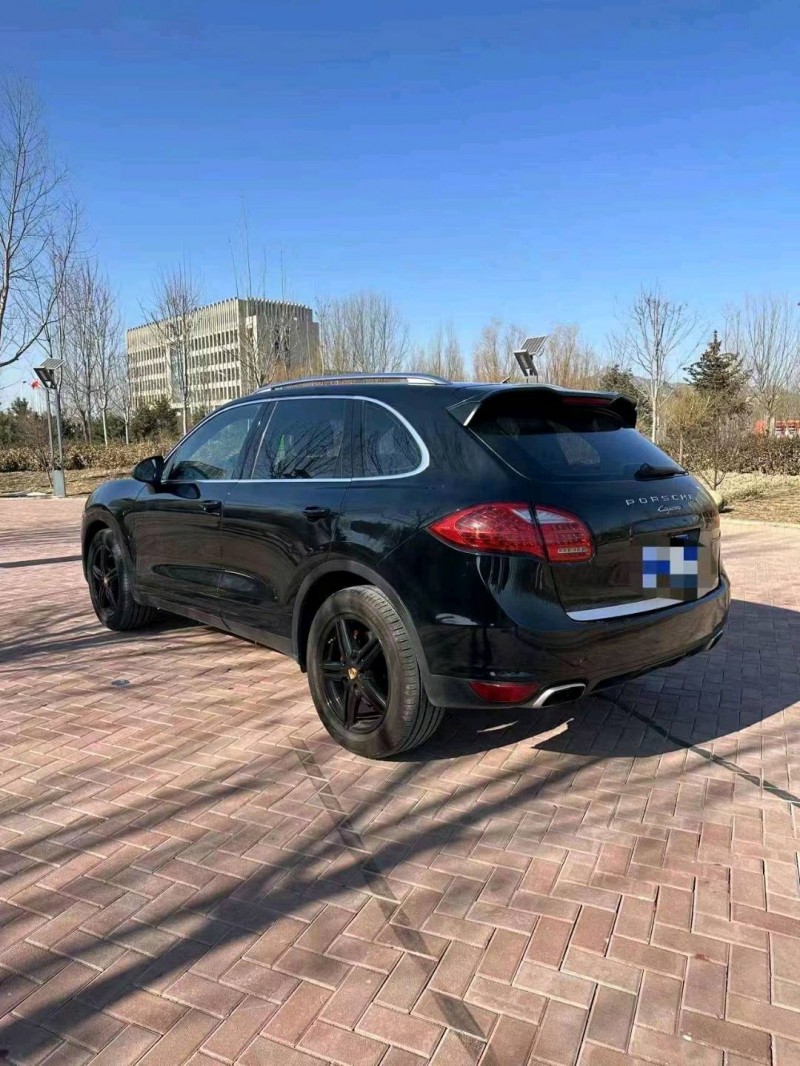 邯郸13年保时捷卡宴7