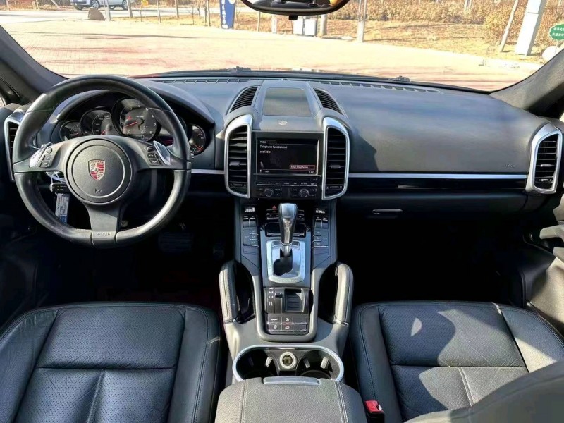 邯郸13年保时捷卡宴8