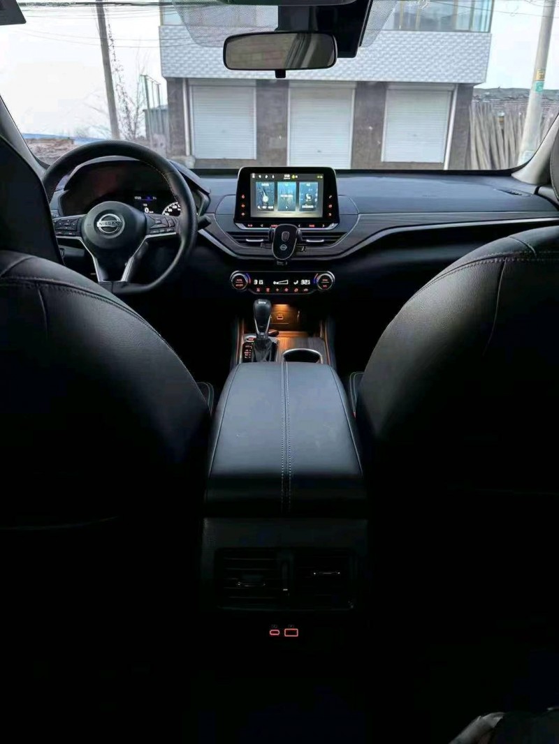 邯郸22年日产天籁4