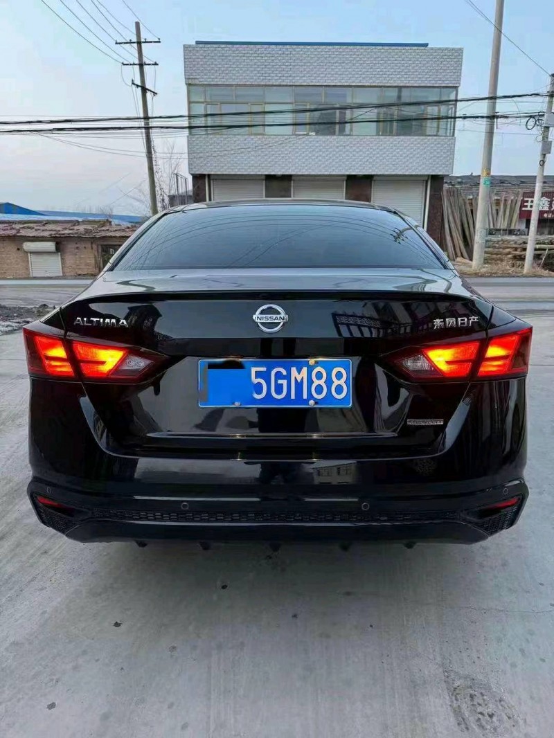 邯郸22年日产天籁5