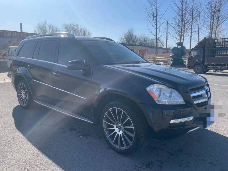 邯郸12年奔驰GL8