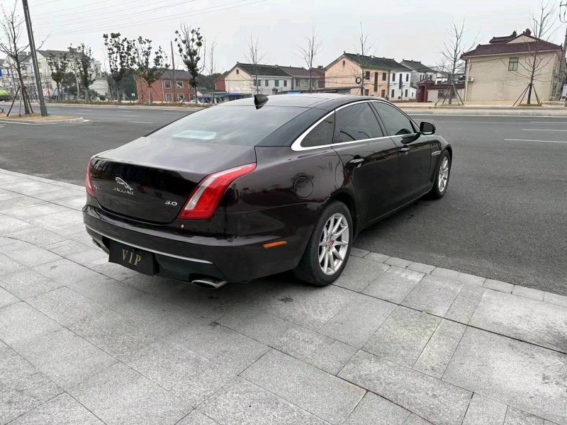 苏州17年捷豹XJL8