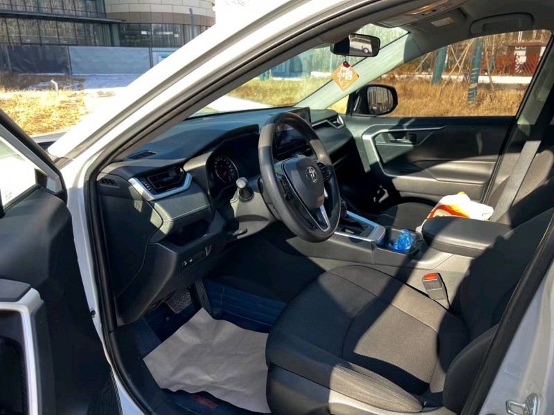 淄博21年丰田RAV4荣放7