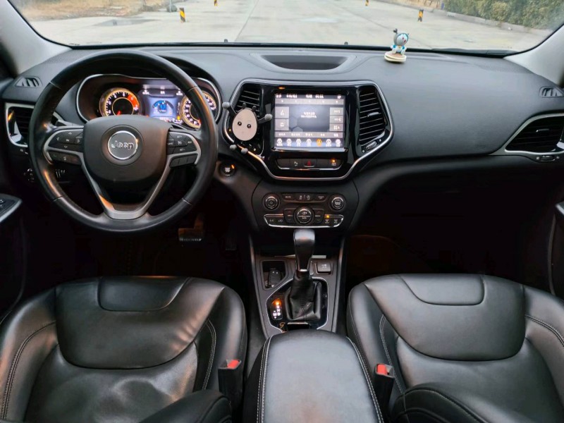 盐城21年Jeep自由光7