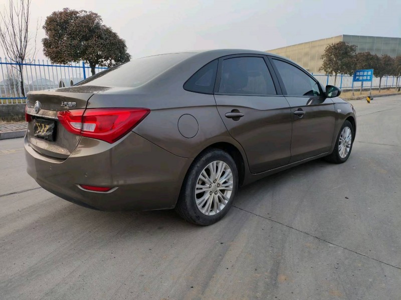 徐州17年别克英朗5