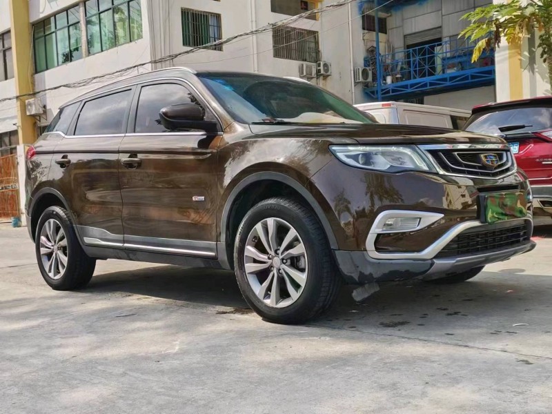 成都17年吉利博越2