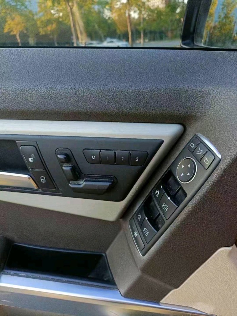 湖州13年奔馳GLK7