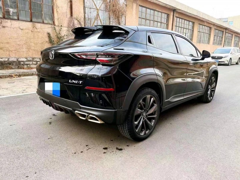 东营21年长安汽车UNI-T6