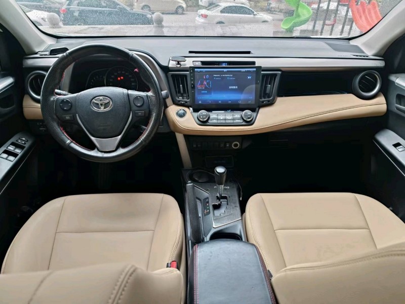 中山17年丰田RAV4荣放9