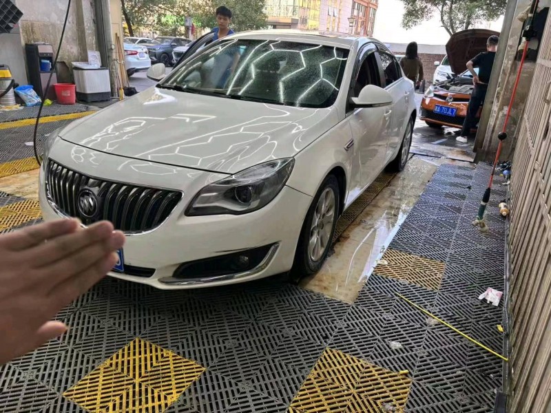 东营14年别克君威1