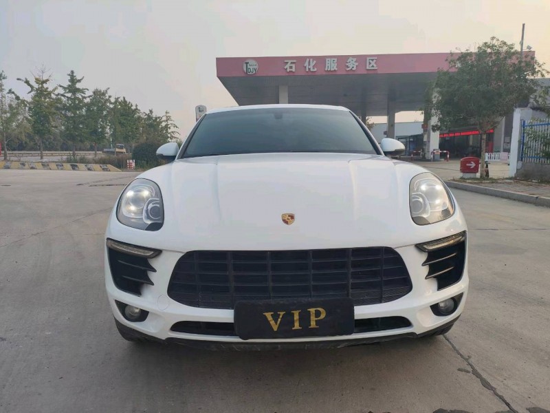 徐州14年保时捷Macan1