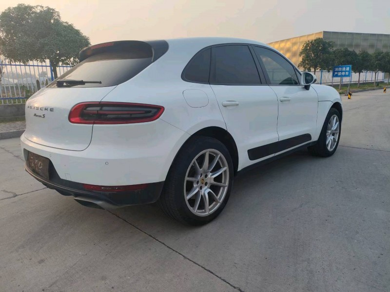 徐州14年保时捷Macan5