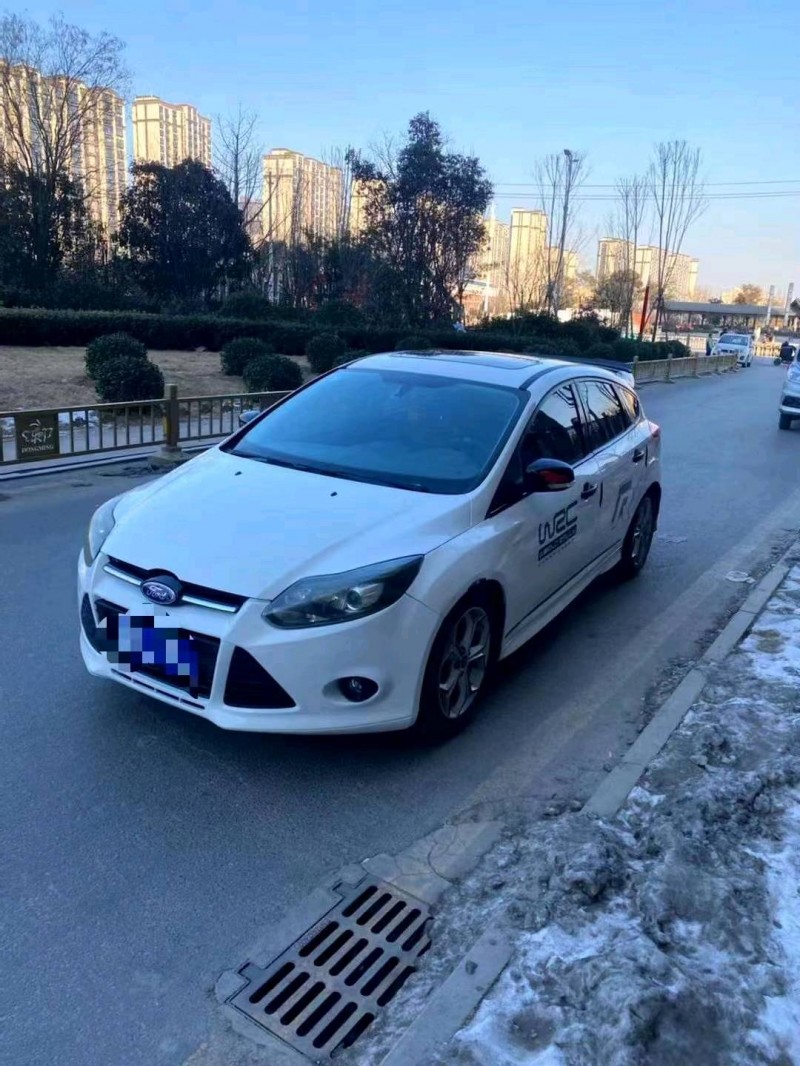 东营14年福特福克斯4