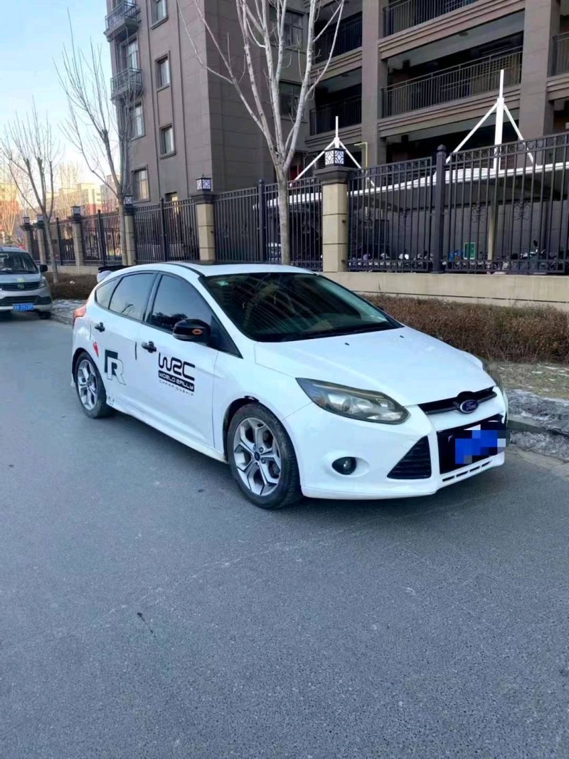 东营14年福特福克斯5