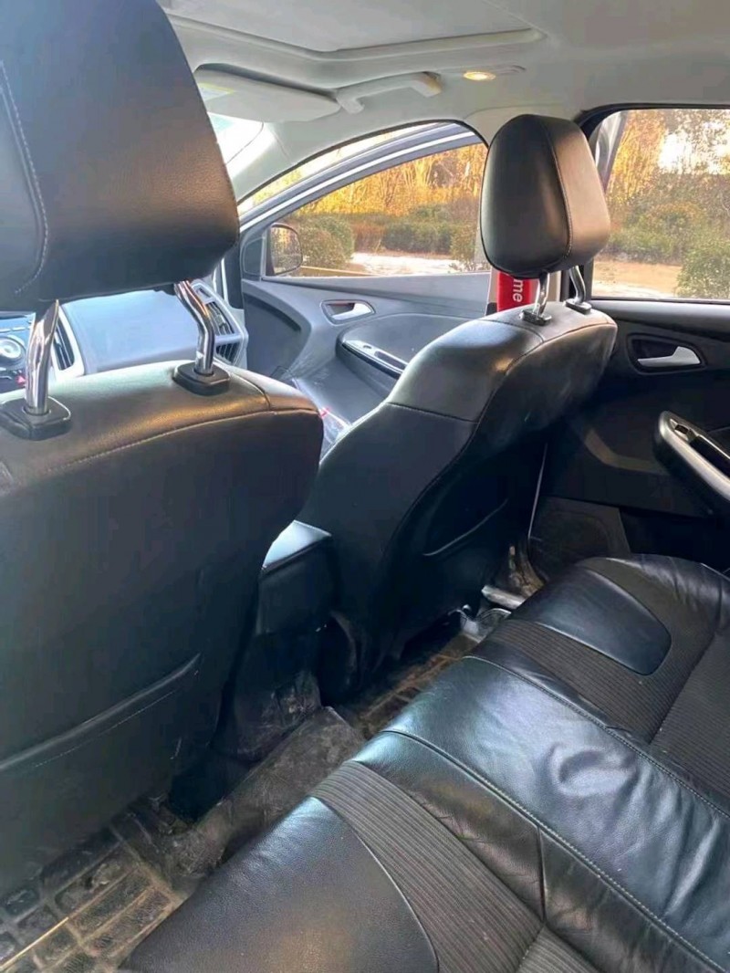 东营14年福特福克斯7