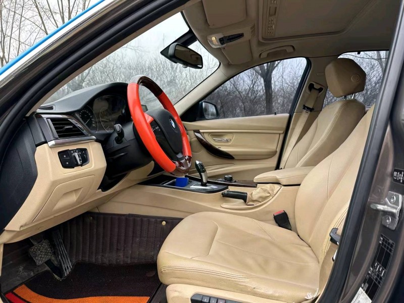 济南13年宝马3系8