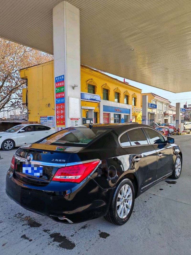 廊坊15年别克君越7