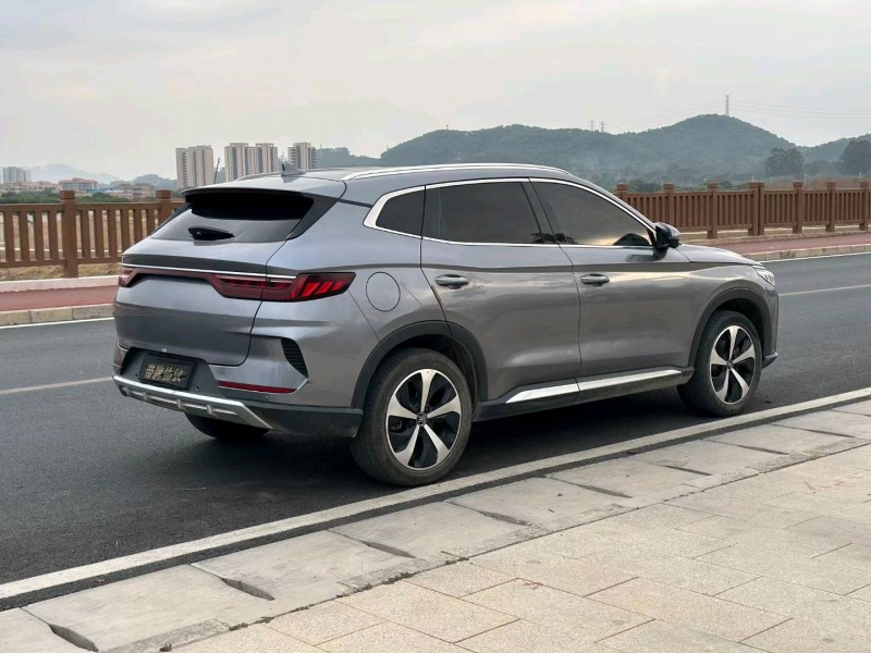 广州21年比亚迪宋新能源8