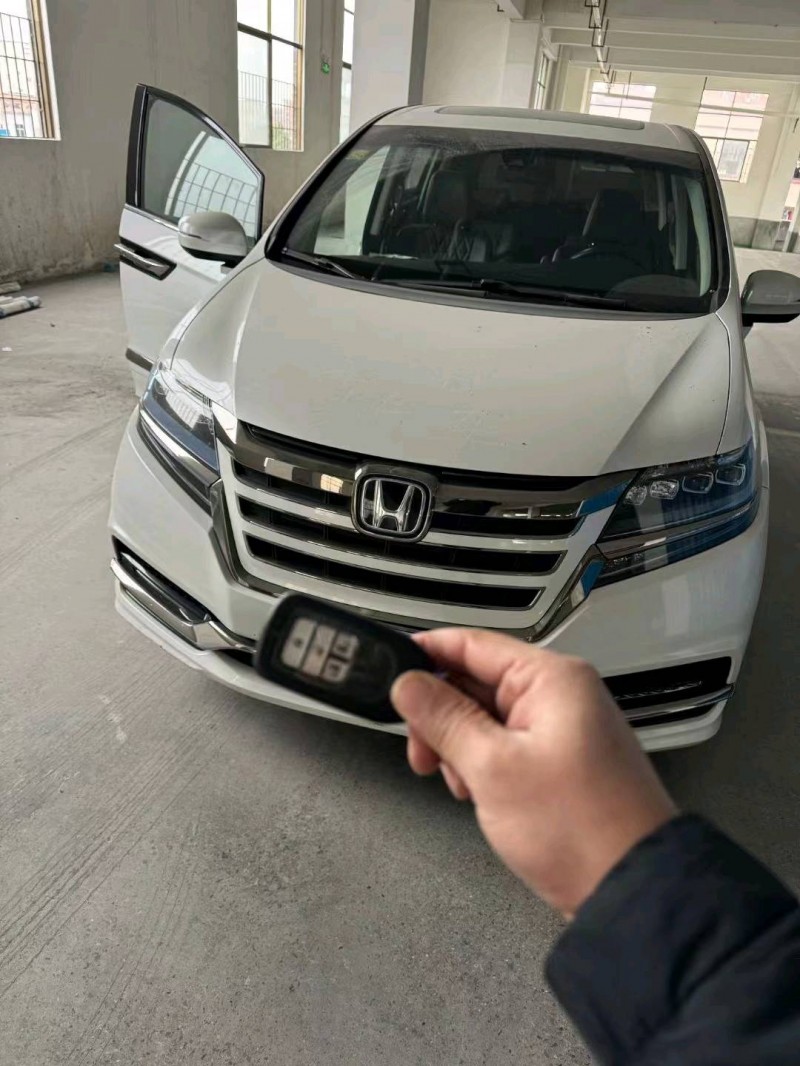 广州21年本田艾力绅1