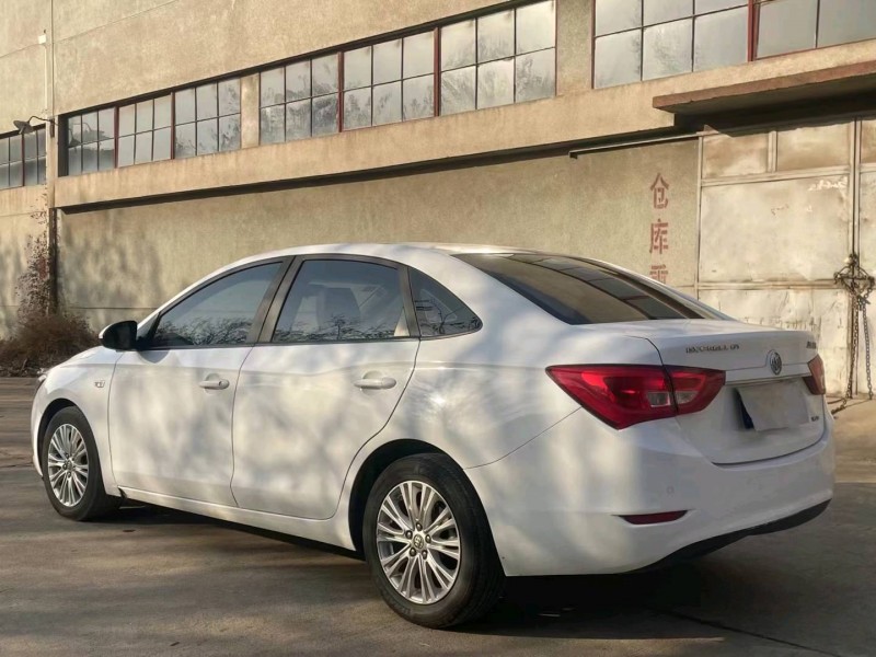 济南17年别克英朗7