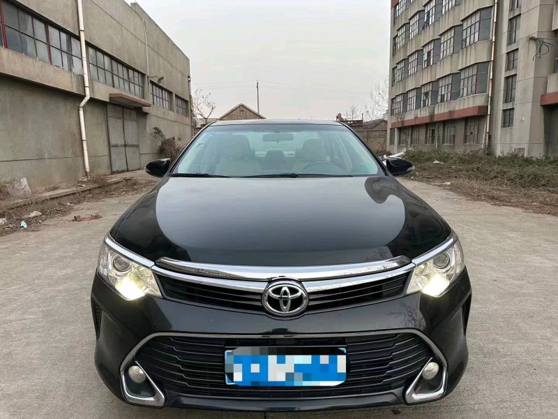 济南17年丰田凯美瑞1