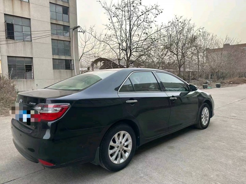 济南17年丰田凯美瑞7