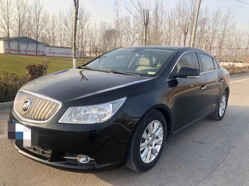 济宁12年别克君越3