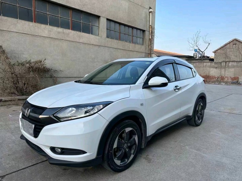 济南17年本田缤智2