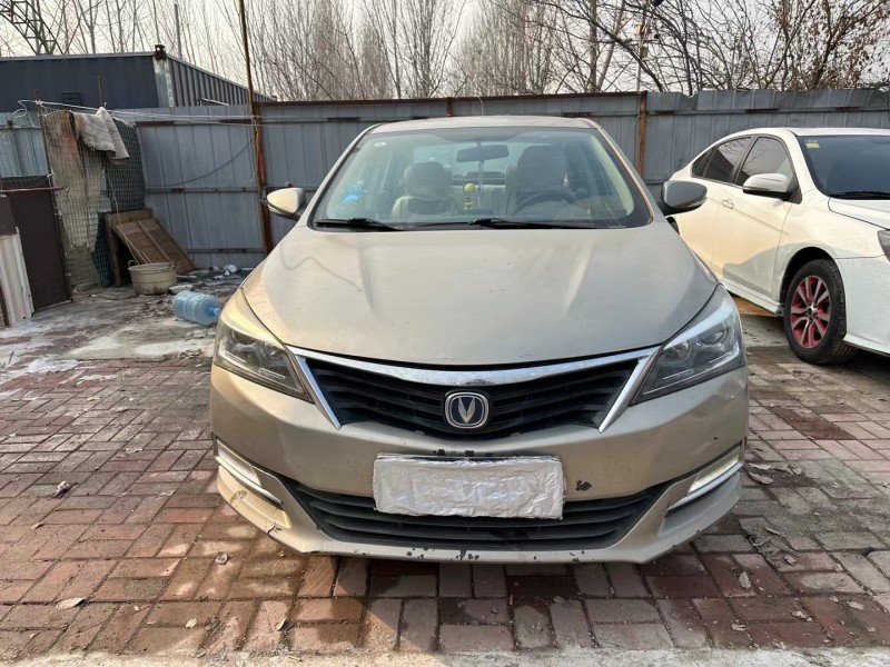 济宁17年长安汽车悦翔V71