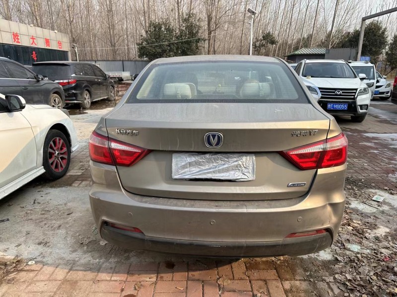 济宁17年长安汽车悦翔V78