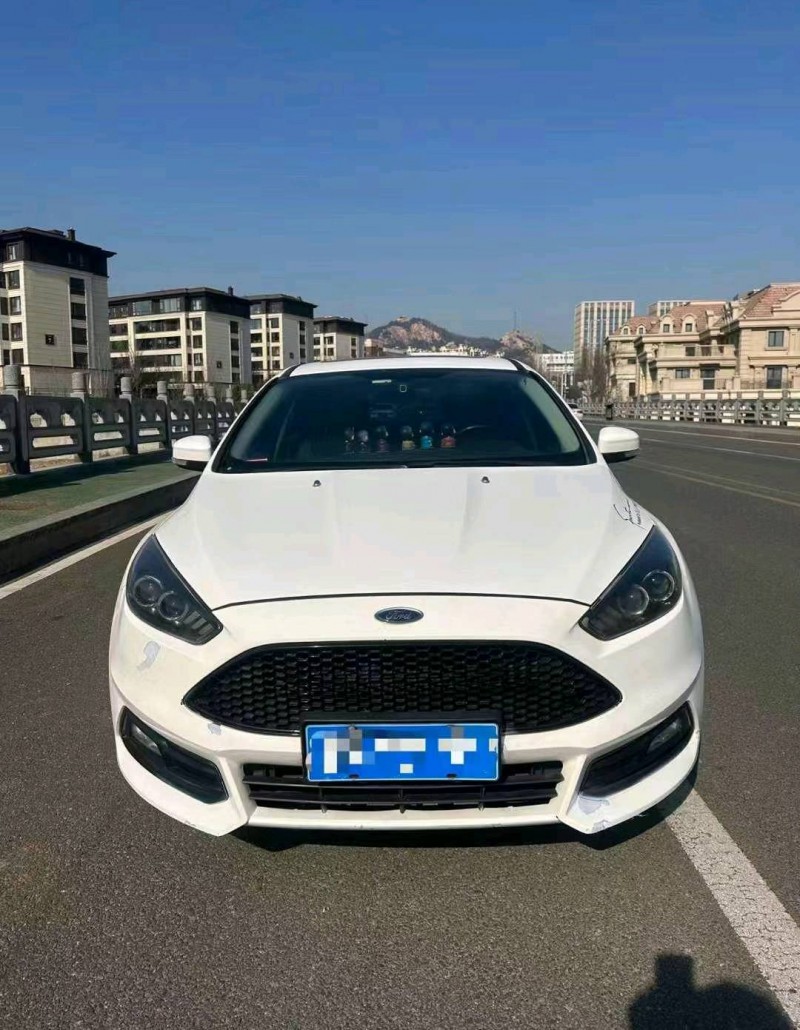 枣庄16年福特福克斯1