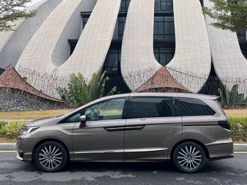 广州22年本田艾力绅8