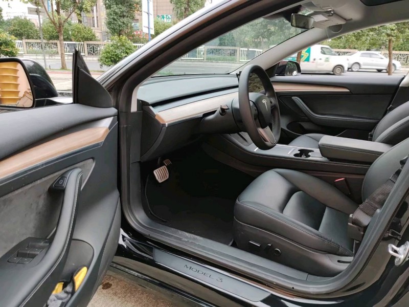 佛山22年特斯拉MODEL 36