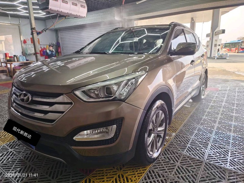 济南14年现代新胜达2