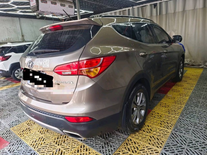 济南14年现代新胜达7